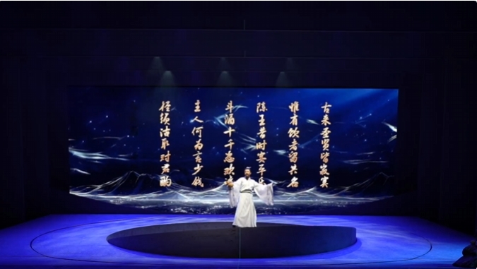 春節(jié)演出丨音樂(lè)劇《將進(jìn)酒》駐場(chǎng)版春節(jié)期間將在江油大劇院連演四場(chǎng)，再現(xiàn)大唐頂流風(fēng)華！