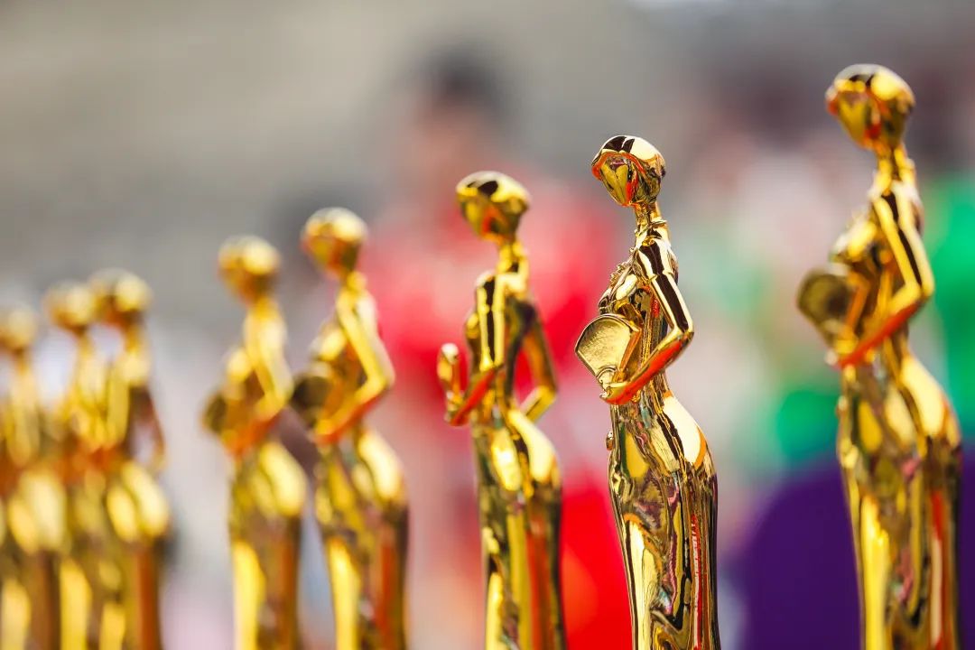 詩意青蓮·花樣年華｜青蓮·歐洲院子旗袍展演活動3月8日正式開啟，快來享受屬于你的美麗時刻吧！